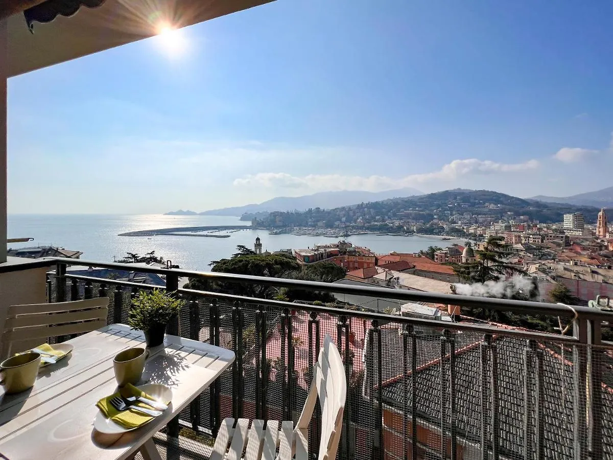 Joivy Apartment In Rapallo With Gulf View